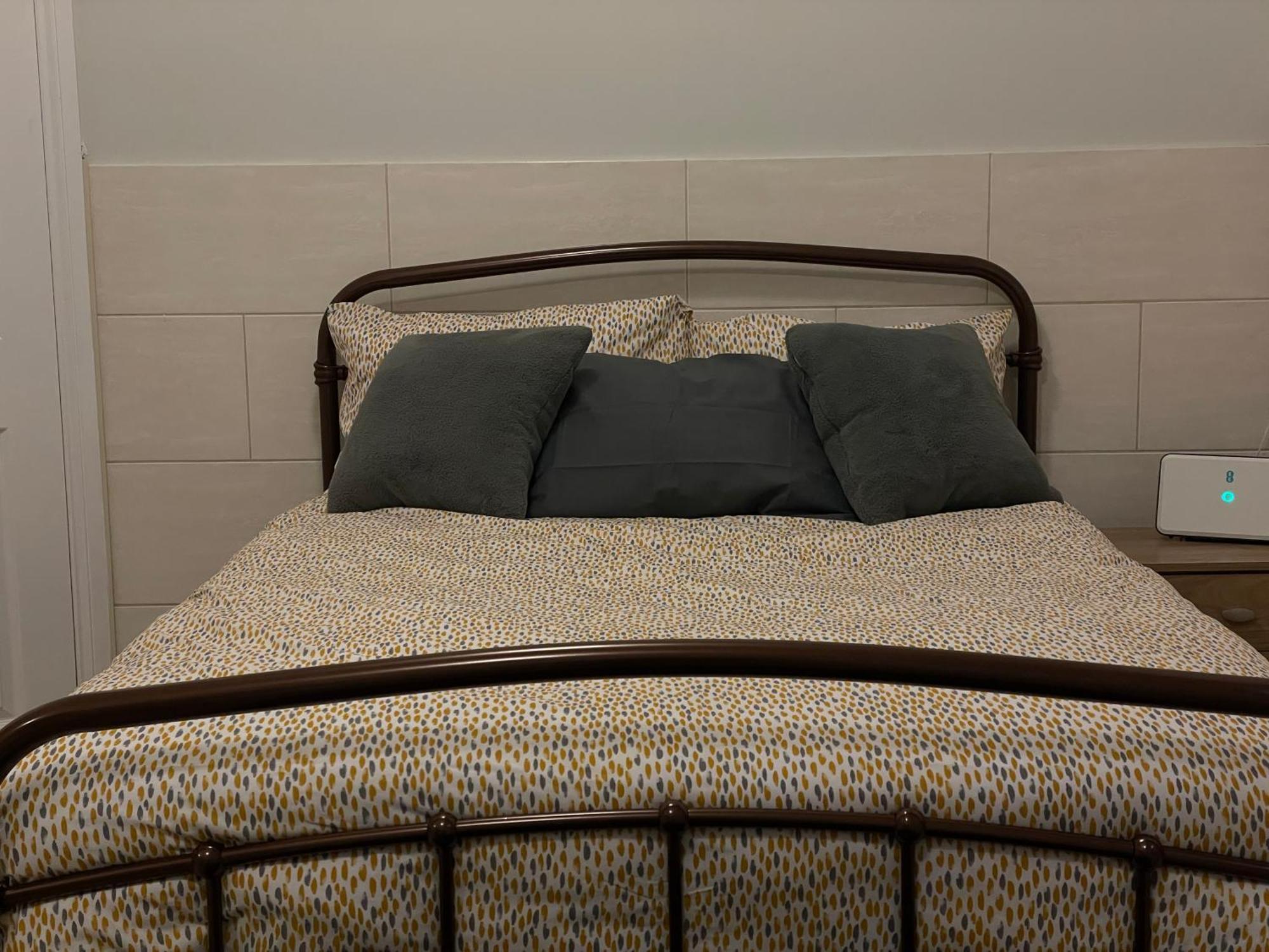 Beanies Lornestreet Four Bed House Apartment Суиндън Екстериор снимка