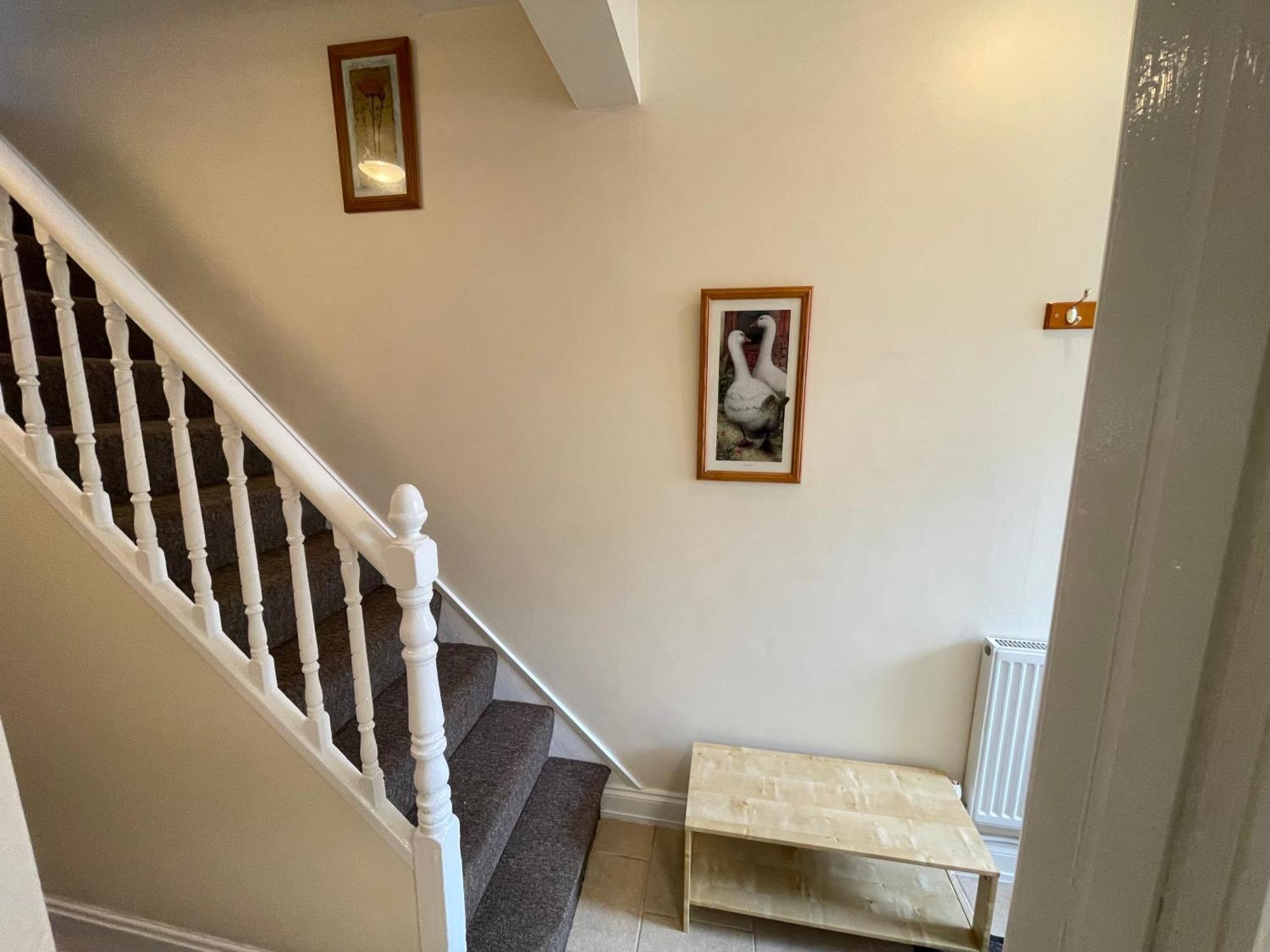 Beanies Lornestreet Four Bed House Apartment Суиндън Екстериор снимка